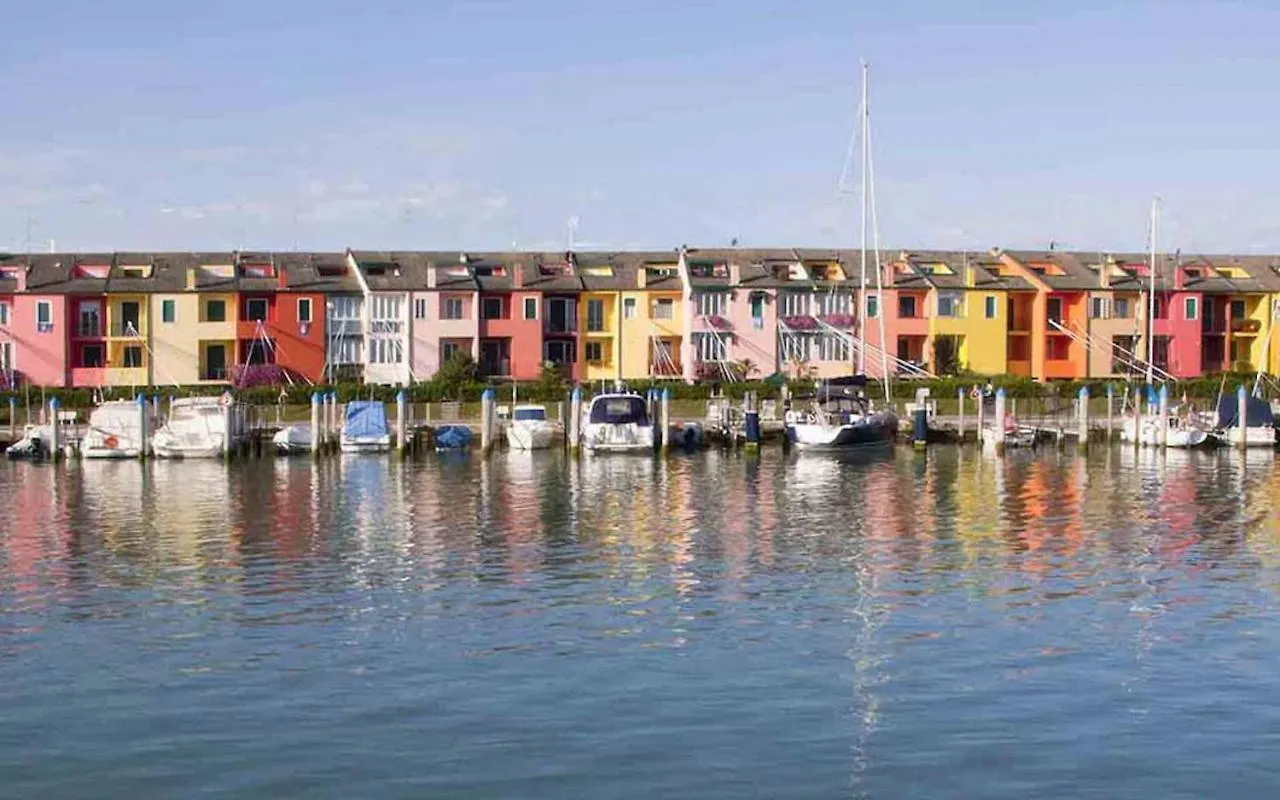 Super Cozy Flat With A Wide Terrace - Beahost Apartment Porto Santa Margherita di Caorle 0*,