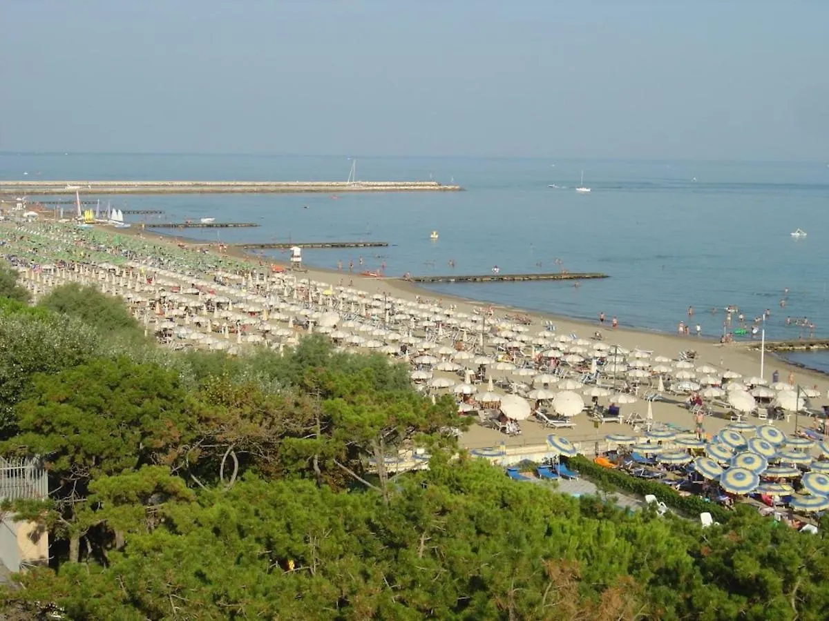 Super Cozy Flat With A Wide Terrace - Beahost Apartment Porto Santa Margherita di Caorle